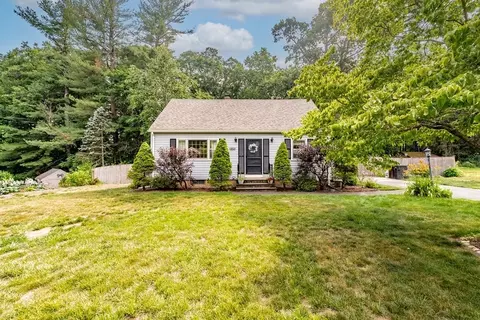 204 Apple Blossom Ln, Westfield, MA 01085