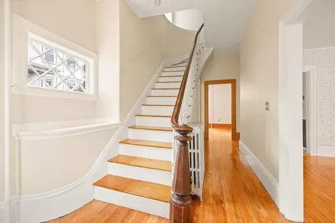 10 Fairmount Ave, Wakefield, MA 01880 photo 2
