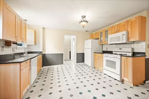 10 Fairmount Ave, Wakefield, MA 01880 photo 10