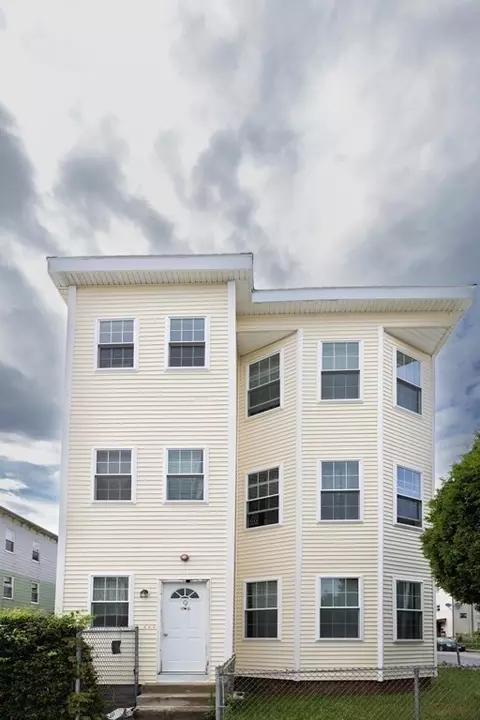 9 South St, Worcester, MA 01604