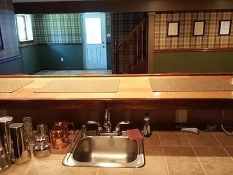 102 Harrow Rd, Springfield, MA 01118 photo 31
