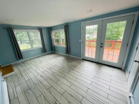 102 Harrow Rd, Springfield, MA 01118 photo 12