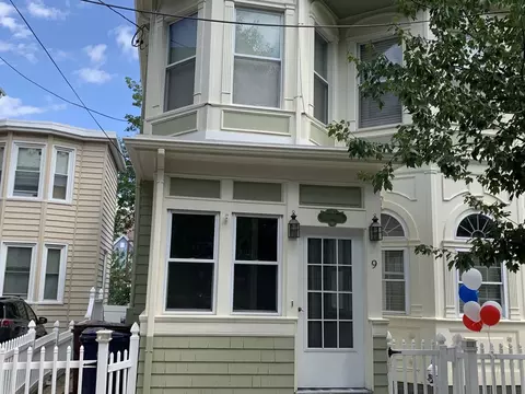 9 Parker St, Everett, MA 02149