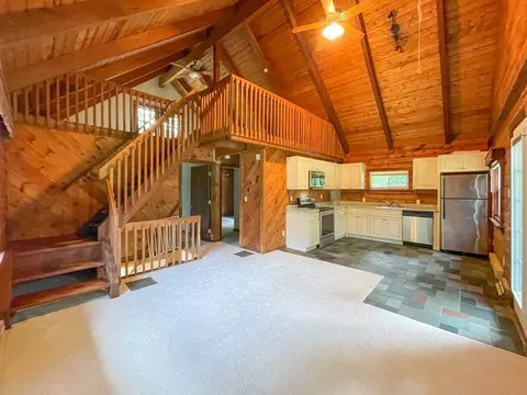 485 Elm St E, Raynham, MA 02767 photo 11