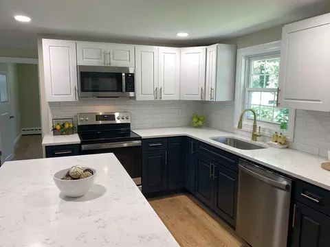 5 Leo Rd, Sharon, MA 02067 photo 2