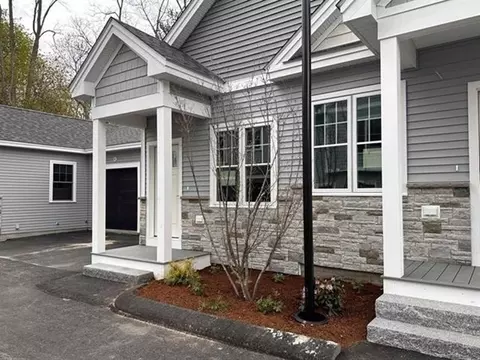 5 Sutton Way #9, Nashua, NH 03064