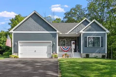 28 Spring St, Petersham, MA 01366