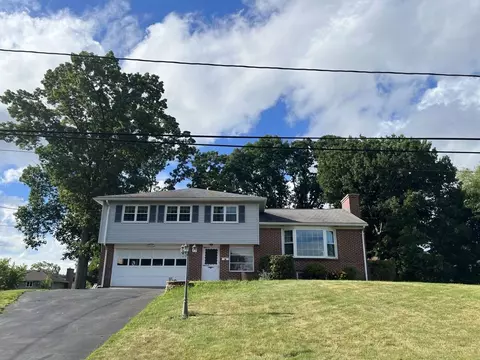 43 Downing Ave, Holyoke, MA 01040