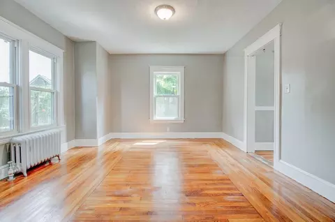17 Belvidere St, Springfield, MA 01108 photo 6