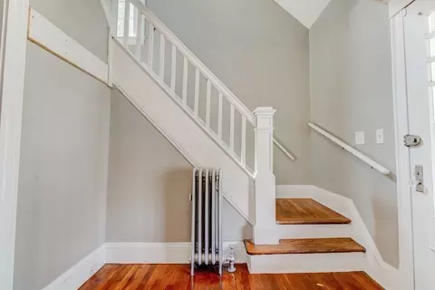 17 Belvidere St, Springfield, MA 01108 photo 8