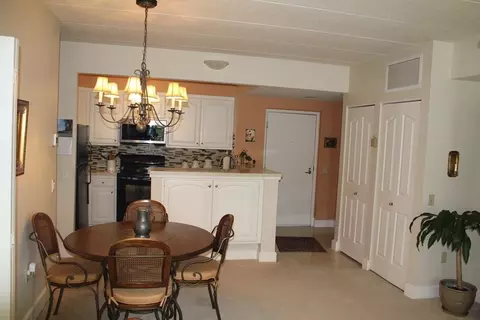 34 Sumner Ave #217, Springfield, MA 01108 photo 5