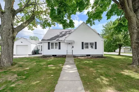 101 Monroe St, Chicopee, MA 01020