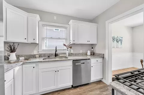 101 Monroe St, Chicopee, MA 01020 photo 21