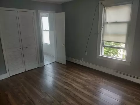 54 Norfolk St, Springfield, MA 01109 photo 13
