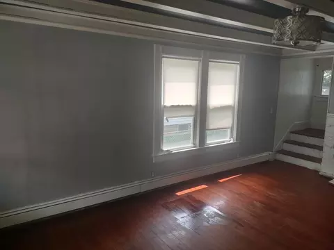 54 Norfolk St, Springfield, MA 01109 photo 16