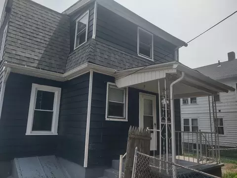 54 Norfolk St, Springfield, MA 01109 photo 4