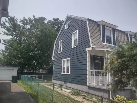 54 Norfolk St, Springfield, MA 01109 photo 3