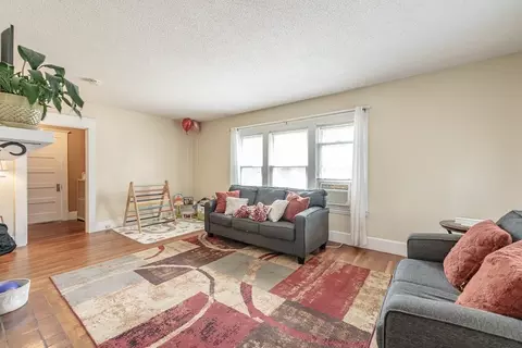 30 Burton St, Springfield, MA 01108 photo 7