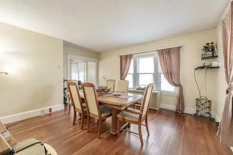 30 Burton St, Springfield, MA 01108 photo 9