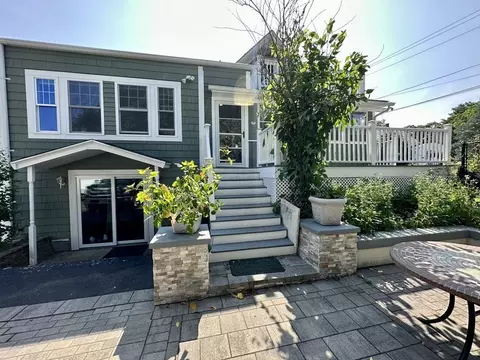 80 Lake St, Weymouth, MA 02189