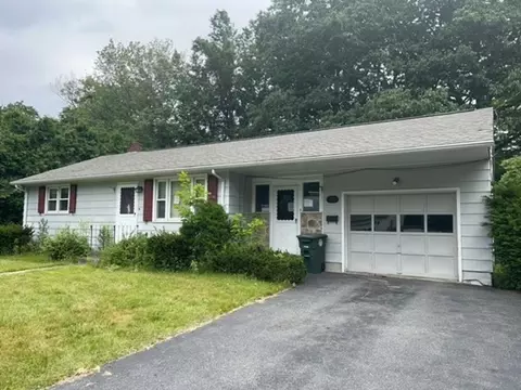 19 Raven St, Leominster, MA 01453