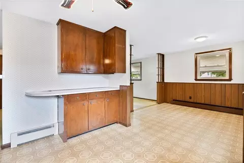 588 Granby Rd, Chicopee, MA 01013 photo 13