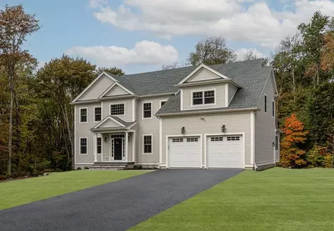 12 Leonard St, Hopkinton, MA 01748