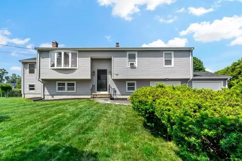 75 Pamela Dr, Swansea, MA 02777