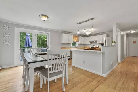 54 Cromesett Rd, Wareham, MA 02571 photo 8