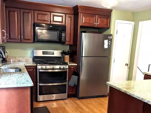 5 Otter Trl, Worcester, MA 01605 photo 5