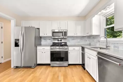 31 Nick Ln, Maynard, MA 01754 photo 7