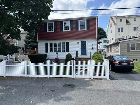 13 Yarmouth St, Everett, MA 02149