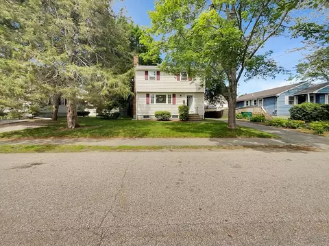 81 Jacobsen Dr, Norwood, MA 02062