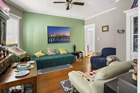 21 Dowse St, Everett, MA 02149 photo 3