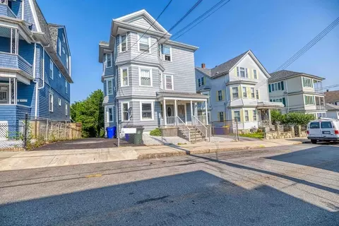 974-976 High St, Fall River, MA 02720