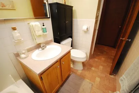 105 Helberg Rd, Springfield, MA 01128 photo 12
