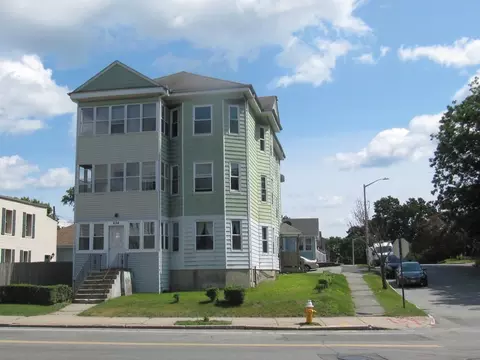 634 Grafton St, Worcester, MA 01604