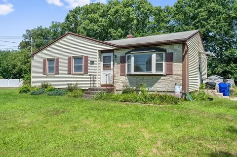 14 Sunbrier Rd, Springfield, MA 01129
