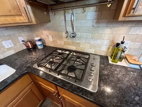 421 Massasoit Rd, Worcester, MA 01604 photo 8