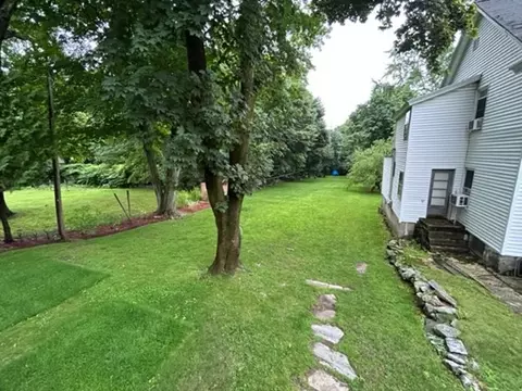 421 Massasoit Rd, Worcester, MA 01604 photo 4