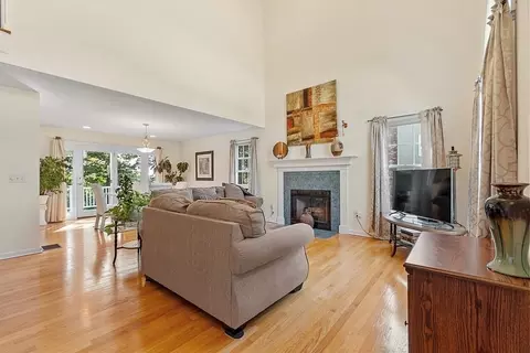 17 Etre Dr, Worcester, MA 01604 photo 6