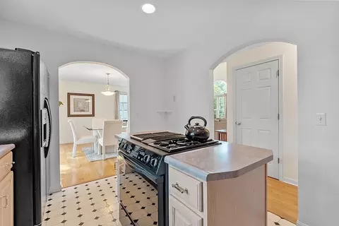 17 Etre Dr, Worcester, MA 01604 photo 13