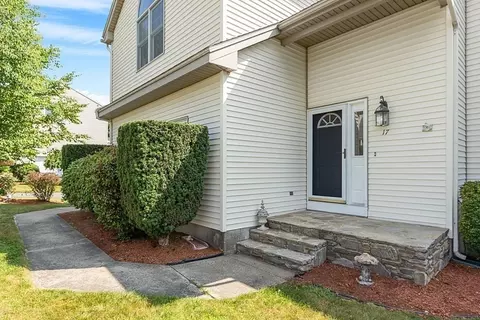 17 Etre Dr, Worcester, MA 01604 photo 3