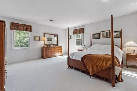 17 Etre Dr, Worcester, MA 01604 photo 18