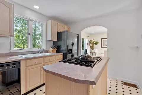 17 Etre Dr, Worcester, MA 01604 photo 14