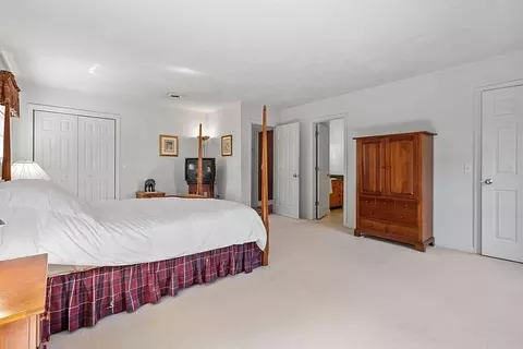 17 Etre Dr, Worcester, MA 01604 photo 19