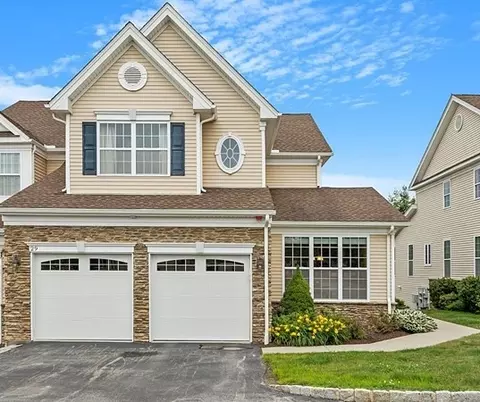 29 Avebury Ln #21, Marlborough, MA 01752
