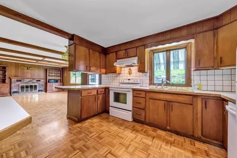 4 Edgehill Cir, Danvers, MA 01923 photo 10