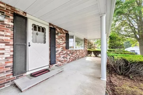 4 Edgehill Cir, Danvers, MA 01923 photo 5