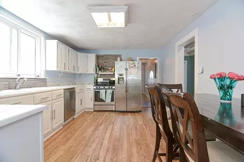 19 Waters Ave, Everett, MA 02149 photo 8
